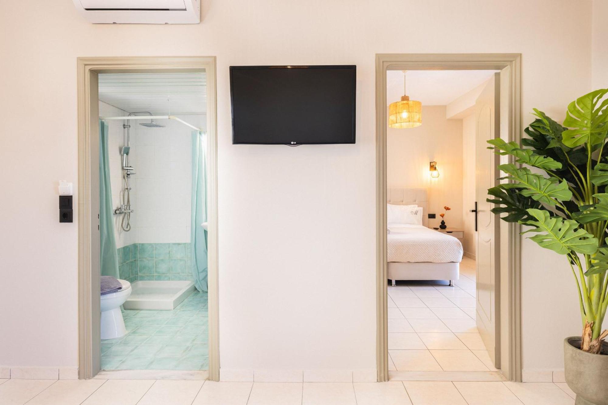Manthos Beachfront Apartments Laganas Exterior photo